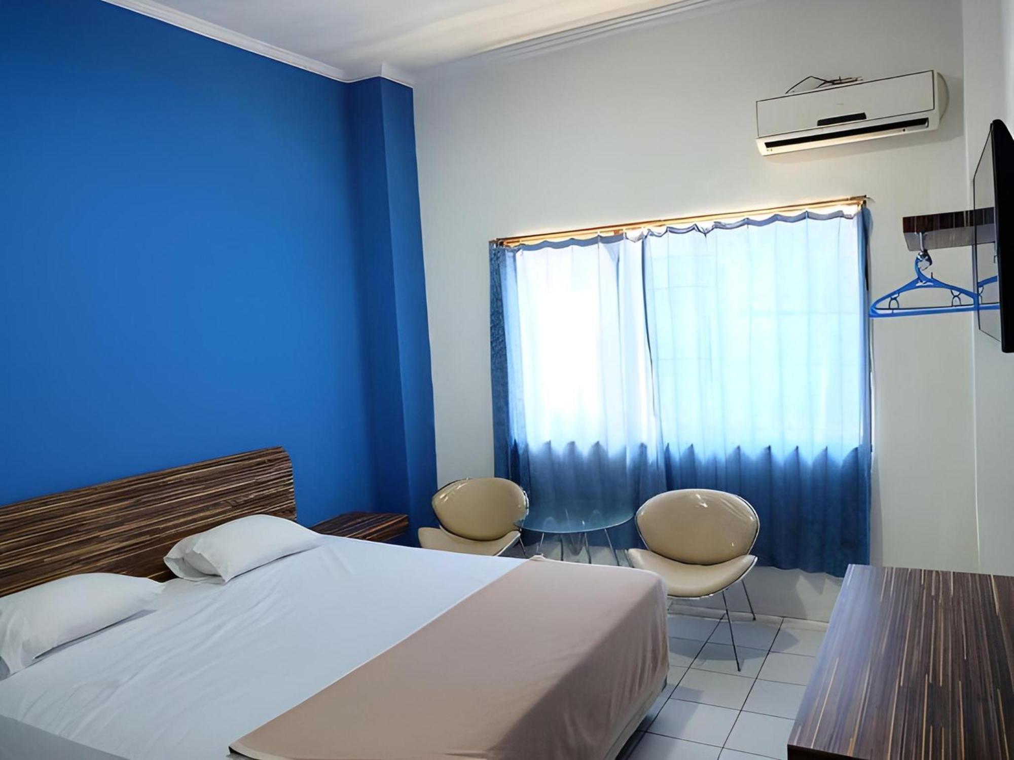 Super Oyo Townhouse Oak Hotel Fiducia סרפונג מראה חיצוני תמונה